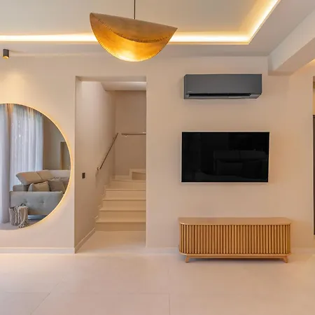 Costas Luxury - Costa's Villa