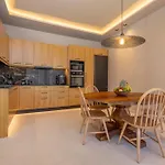 Costas Luxury - Costa's Villa *