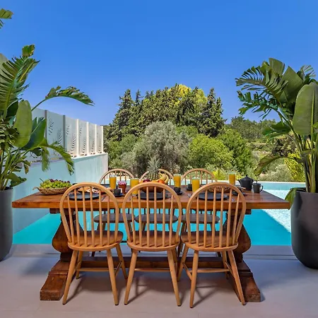 Costas Luxury - Costa's Villa