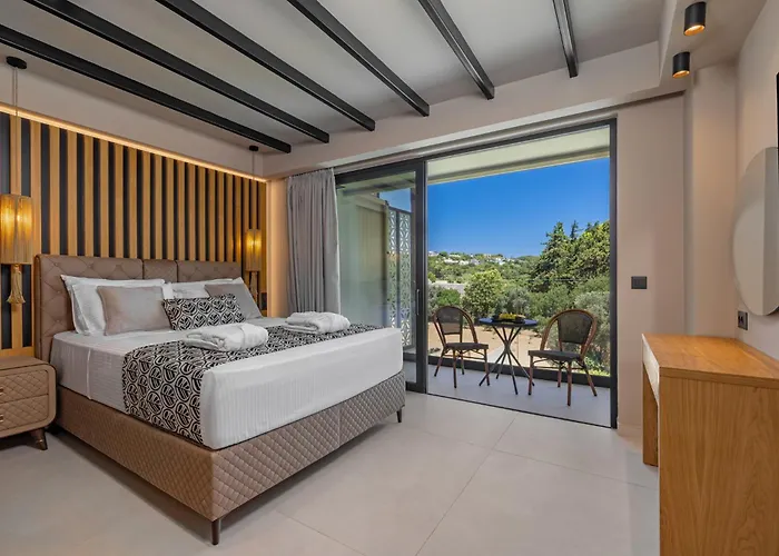 Costas Luxury - Costa's Villa *