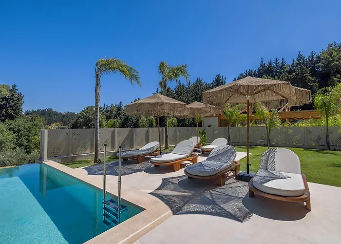 Costas Luxury - Costa's Villa